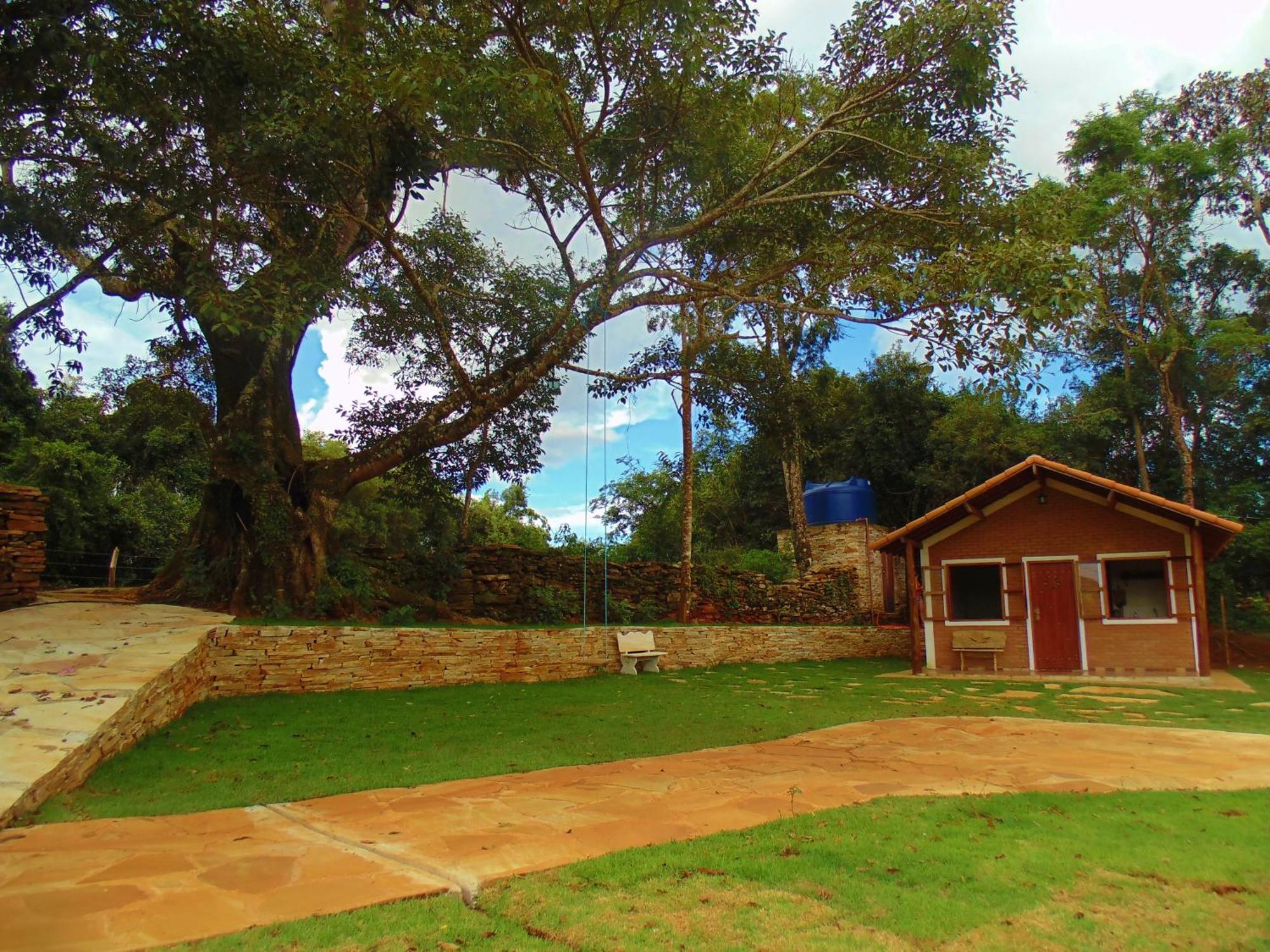 Pousada Muro De Pedra Sao Tome das Letras Luaran gambar
